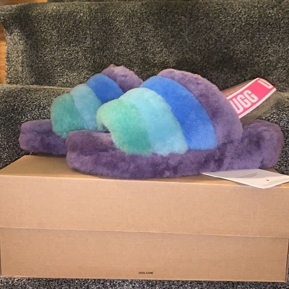 Last one ‼️UGG Pride Fluff Yeah flat sandals in purple rainbow - Picture 5 of 5